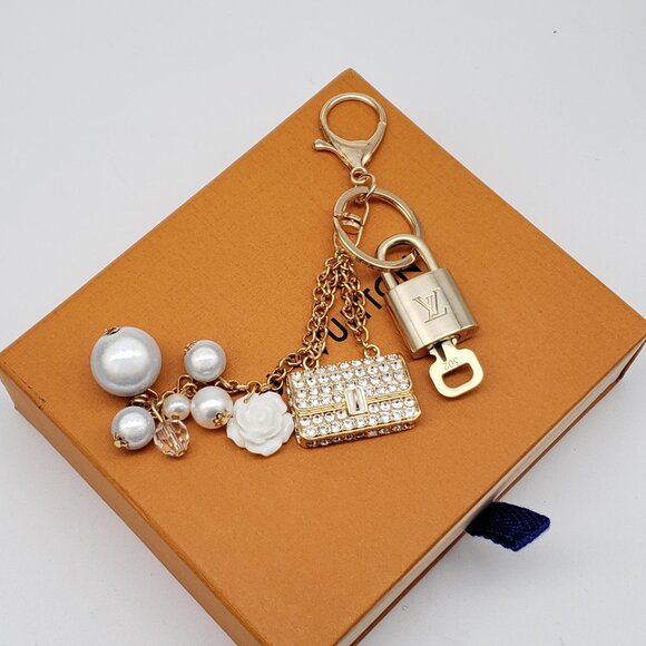 Authentic Louis Vuitton Gold Lock & Box w/ Unbranded Bag Bagcharm - Picture 1 of 5